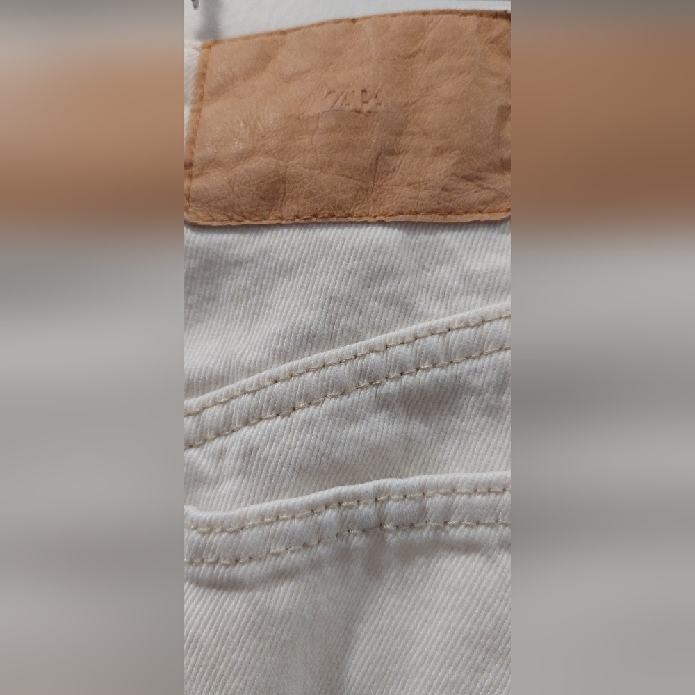 Zara Cream Straight Leg Jeans Timeless Style - Picture 5 of 5